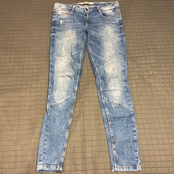 ZARA SKINNY JEANS - Picture 2 of 8